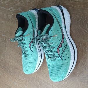 Saucony Women's Endorphin Speed 3